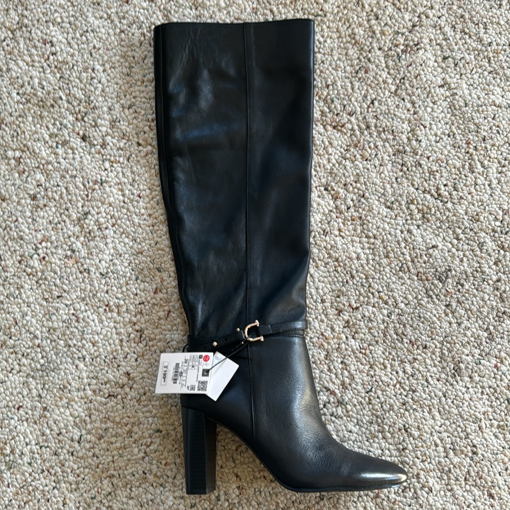 Zara brand new black boots sz8 gold hardware. Gorgeous 3 1/2-4 inch heel